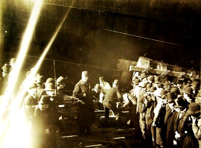 Preparing to launch the USS Maine (ACR-1) (25378103840)