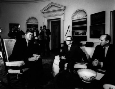 President John F. Kennedy Meets with Ambassador Tingfu F. Tsiang of China (01)
