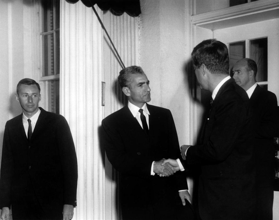 President John F. Kennedy Bids Farewell to the Shah of Iran, Mohammad Reza Pahlavi (01)