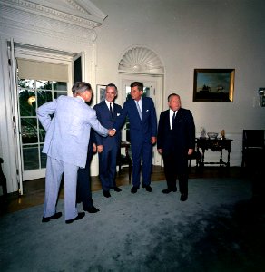 President John F. Kennedy with Midwestern Governors (02)