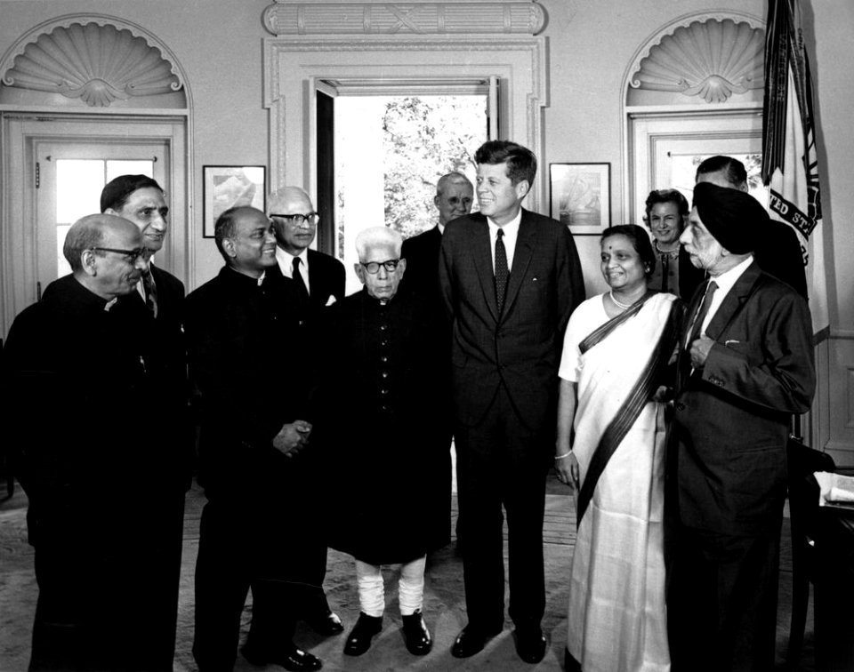 President John F. Kennedy with Parliamentary Delegation from India (02)