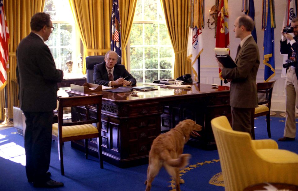 President Gerald Ford confers with Henry Kissinger and Brent Scowcroft