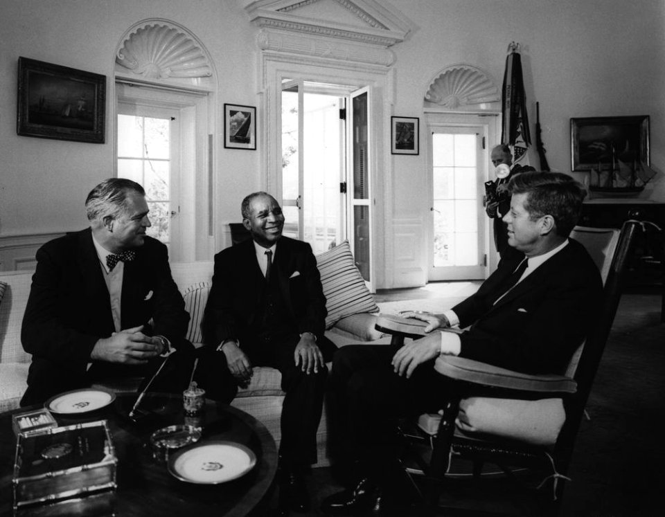 President John F. Kennedy with Prime Minister of Nyasaland, H. Kamuzu Banda