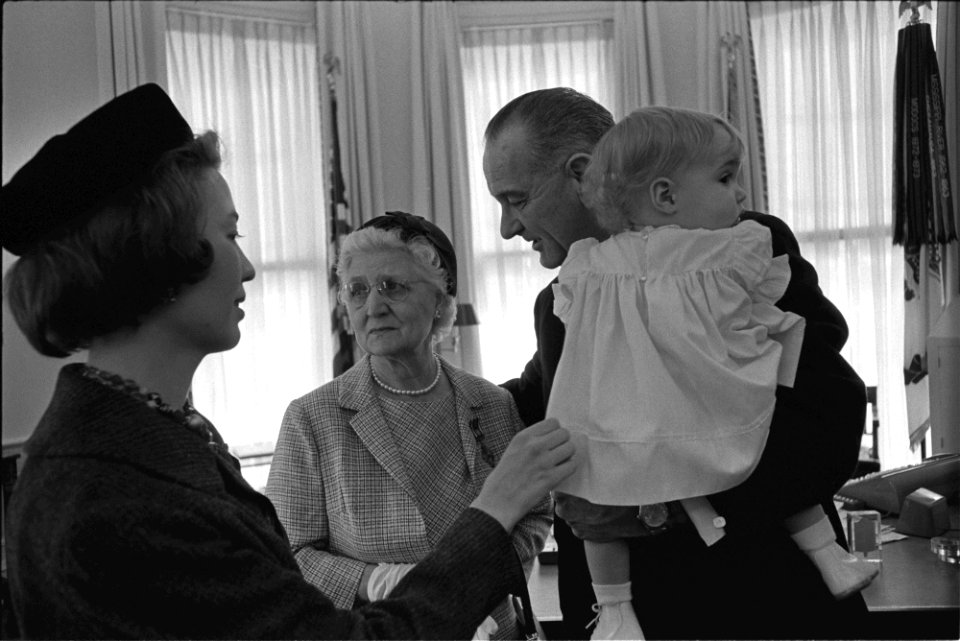 President Johnson Oval Office 001