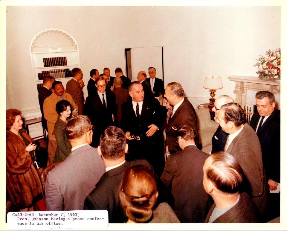 President Johnson with press 1963 (2)