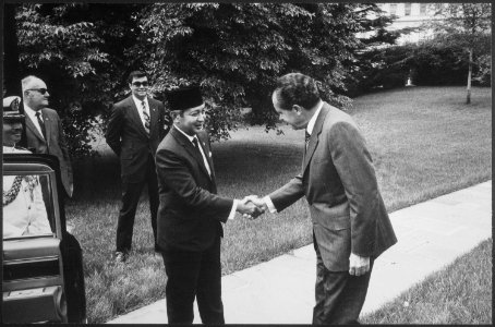 President Nixon and Prime Minister Suharto of Indonesia - NARA - 194678