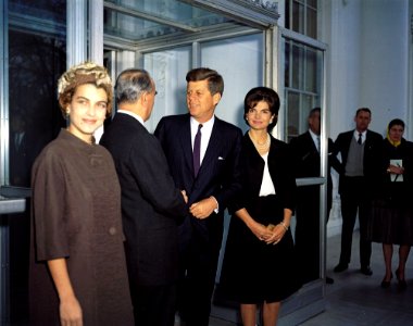 President John F. Kennedy and First Lady Jacqueline Kennedy with Prime Minister of Greece Konstantine Karamanlis and Amalia Karamanlis (03)
