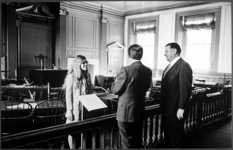 President Nixon tours Independence Hall in Philadelphia, Pennsylvania, with Mayor Frank Rizzo - NARA - 194456