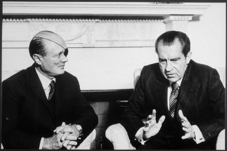 President Nixon with Israeli Defense Minister Moshe Dayan - NARA - 194702 photo
