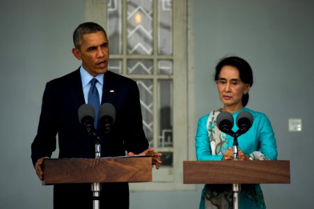 President Obama and Aung San Suu Kyi Address the Media (15601562138)