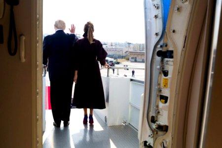 President Donald Trump and First Lady Melania Trump disembark Air Force One at Osan Air Base 2017-11-07