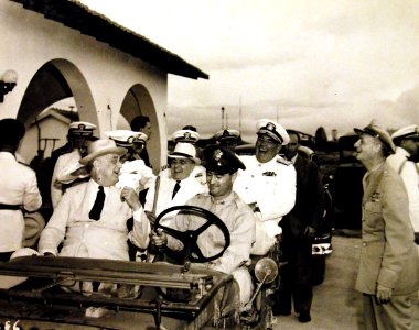 President Franklin D. Roosevelt jokes with President Getulio Vargas of Brazil, 1943 (24501393684)