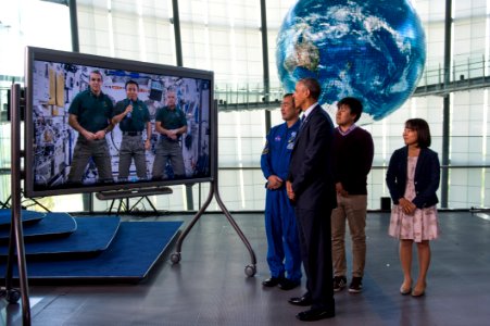 President Obama Watches Space Station Video - Flickr - East Asia and Pacific Media Hub