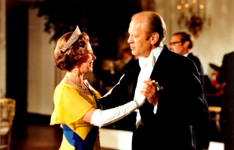 President Gerald Ford and Queen Elizabeth dance during a state dinner