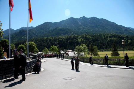 President Obama visits Krün in Bavaria IMG 1137 (18639527486)