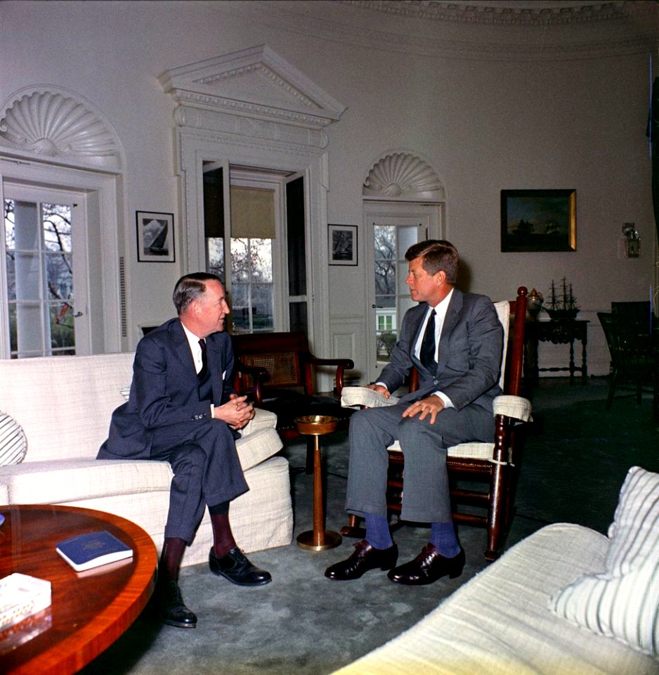 President John F. Kennedy Meets with U.S. Ambassador to the Soviet Union Llewellyn E. Thompson (04)