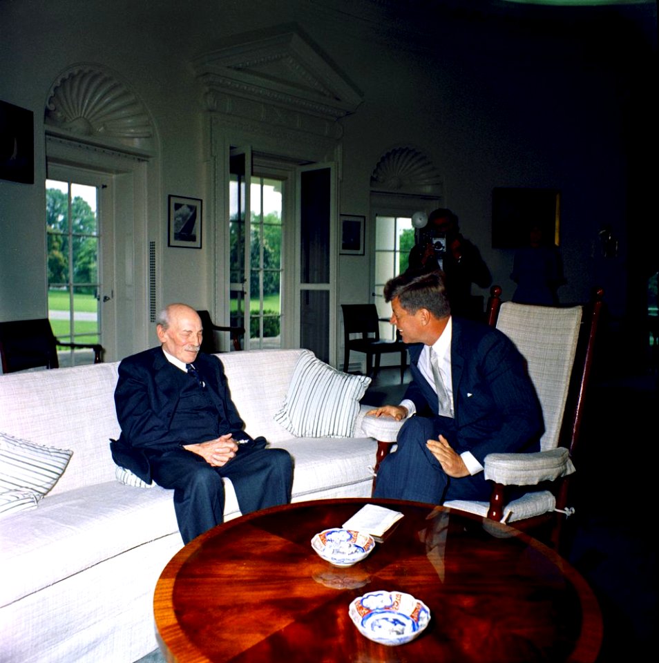 President John F. Kennedy with Clement Attlee, 1st Earl Attlee, Former British Prime Minister and Labour Party Leader (05)