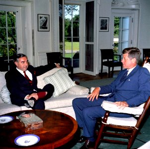 President John F. Kennedy with Deputy Leader of the Labour Party of Great Britain, George Brown (04)