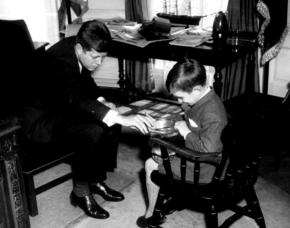 President John F. Kennedy with Robert F. Kennedy, Jr. (01)