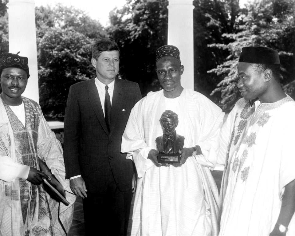 President John F. Kennedy Meets with Abubakar Tafawa Balewa, Prime Minister of Nigeria (01)