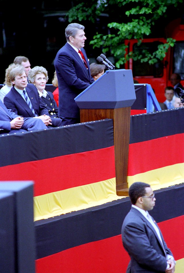 President Ronald Reagan and Nancy Reagan during his trip to West Berlin