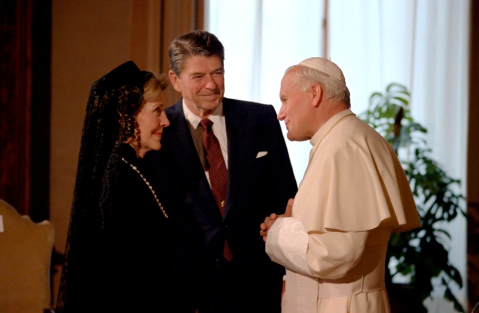 President Ronald Reagan and Nancy Reagan meet with Pope John Paul II at the Vatican Library