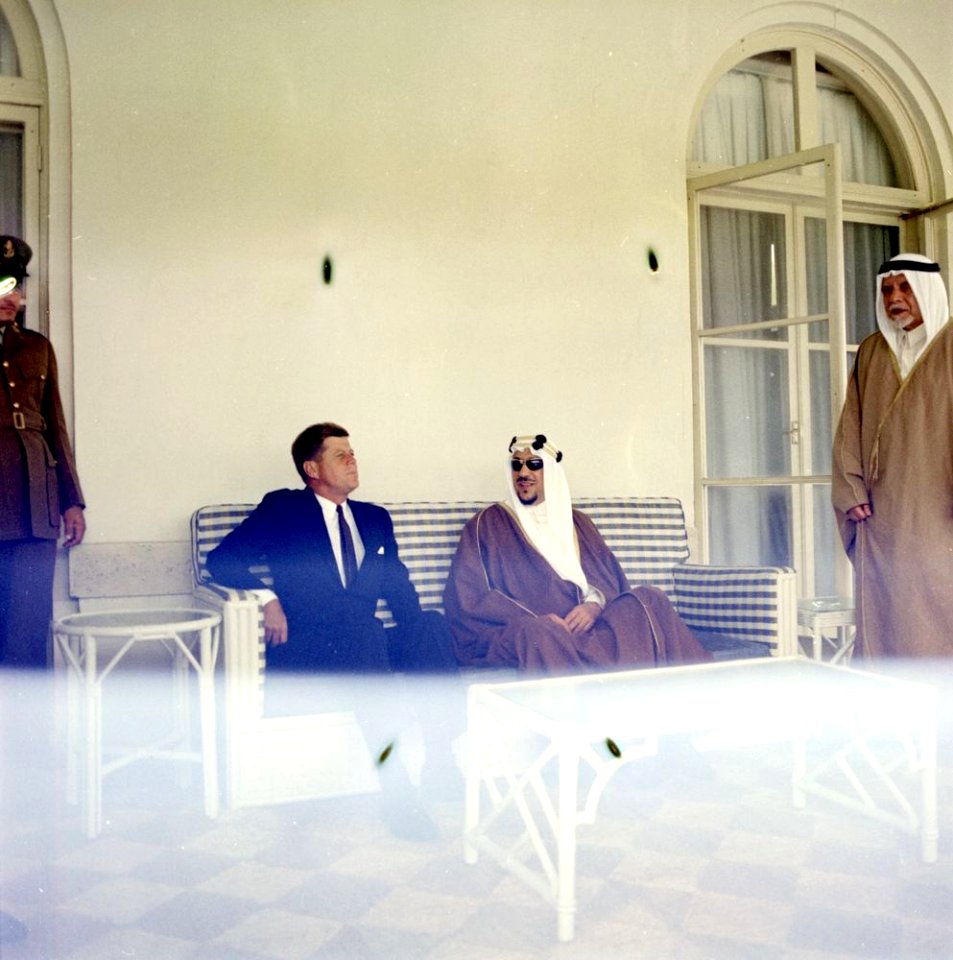 President John F. Kennedy Visits Saud bin Abdul-Aziz Al Saud, King of Saudi Arabia (02)