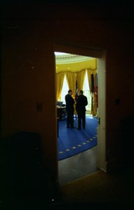 President Nixon and Frank Fitzsimmons, President of the International Brotherhood of Teamsters - Subject, Labor - NARA - 194544