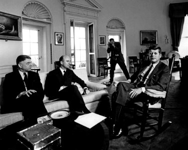 President John F. Kennedy with Ambassador of Venezuela, Dr. Enrique Tejera-París 04