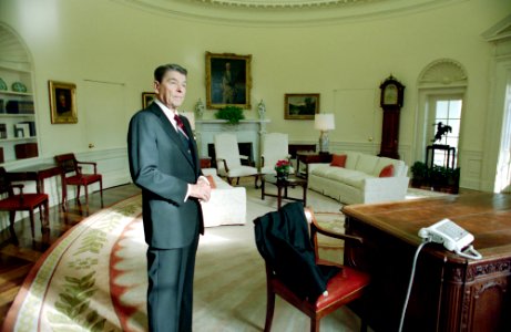 President Ronald Reagan in the Oval Office for the last time