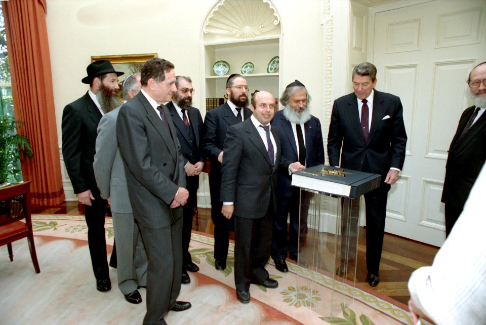 President Ronald Reagan meeting with Soviet USSR Jewish Émigrés