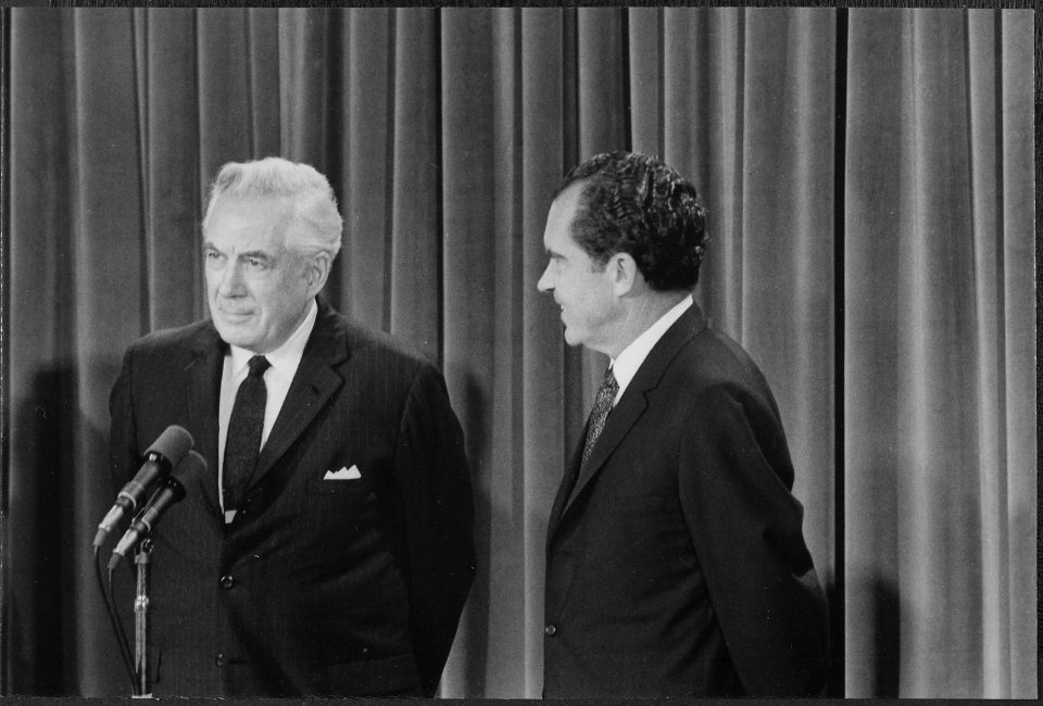 President Nixon looks on as the newly appointed chief justice of the Supreme Court, Warren Burger, says a few remarks - NARA - 194632