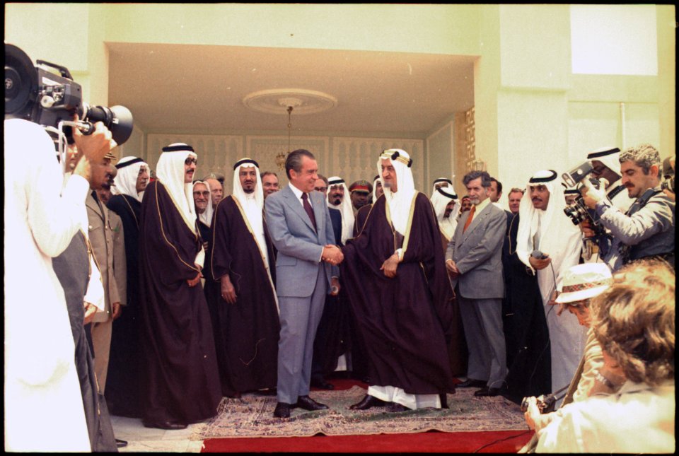 President Nixon shaking hands with King Faisal of Saudi Arabia following talks at Riasa Palace - NARA - 194585