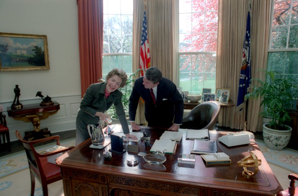 President Ronald Reagan and Nancy Reagan in the Oval Office