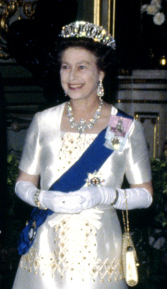 President Ronald Reagan, Queen Elizabeth II, Nancy Reagan, and Prince Philip (cropped)