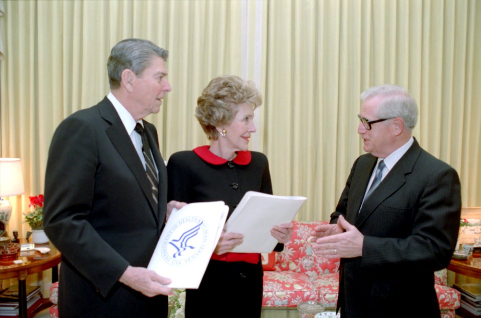 President Ronald Reagan and First Lady Nancy Reagan meet with Otis Bowen