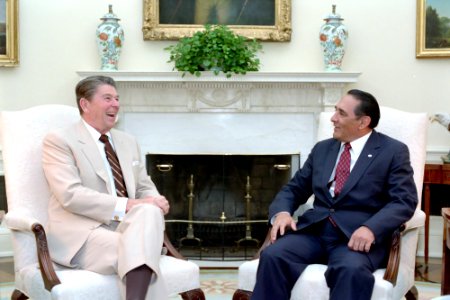 President Ronald Reagan and José Napoleón Duarte