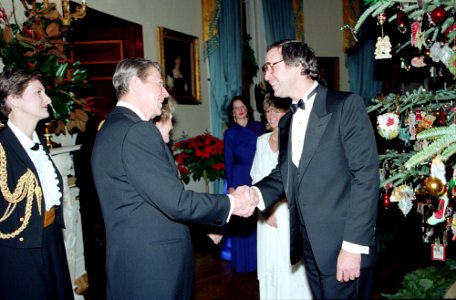 President Ronald Reagan greeting Chevy Chase photo