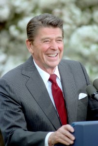 President Ronald Reagan holds a press briefing photo