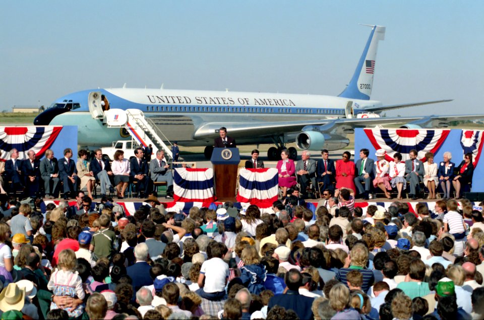 President Ronald Reagan in Cedar Rapids