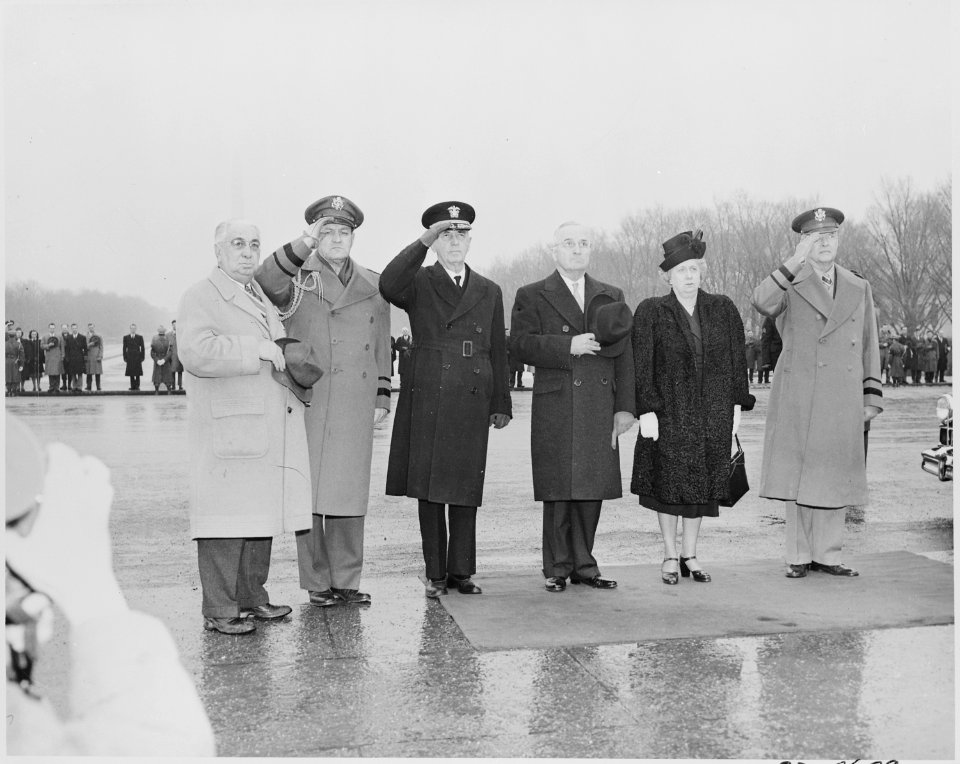 President Truman attends a ceremony at Lincoln Memorial in honor of President Lincoln's birthday. L to R, W. Elkins... - NARA - 199787