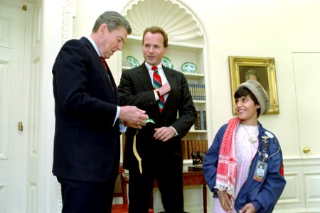 President Ronald Reagan meeting with Congressman David Dreier and Hazrat Khan