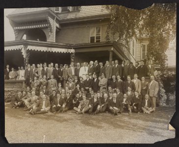 President Theodore Roosevelt standing with members of the U.S. Olympic team LCCN2003675484