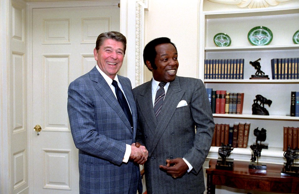 President Ronald Reagan meeting with Lou Rawls in the Oval Offiice
