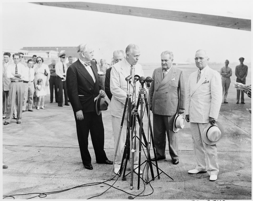 President Truman at National Airport in Washington, D. C. where he is seeing off Secretary of State George Marshall... - NARA - 199697