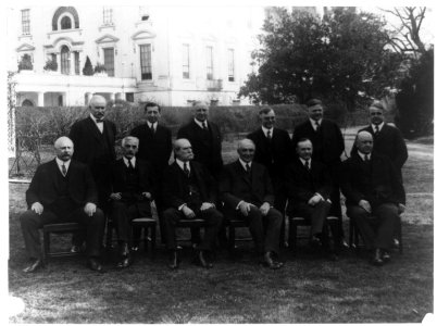 President Warren G. Harding and his cabinet posed on the White House Lawn LCCN93513194