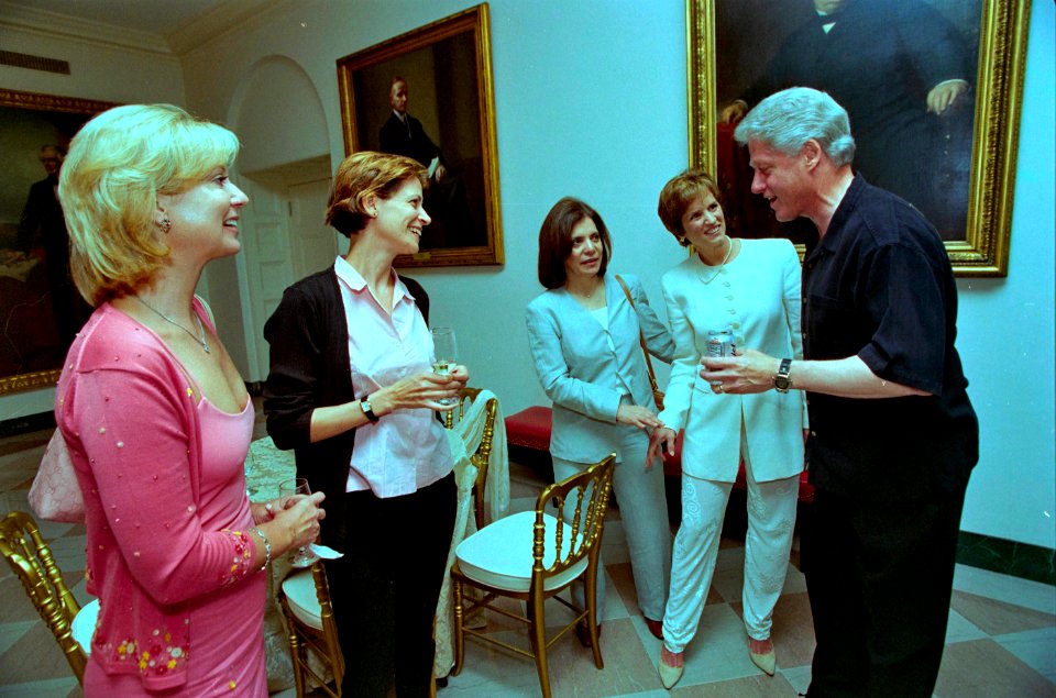 President William Jefferson Clinton at a movie screening outside the Family Theatre of the White House (15)