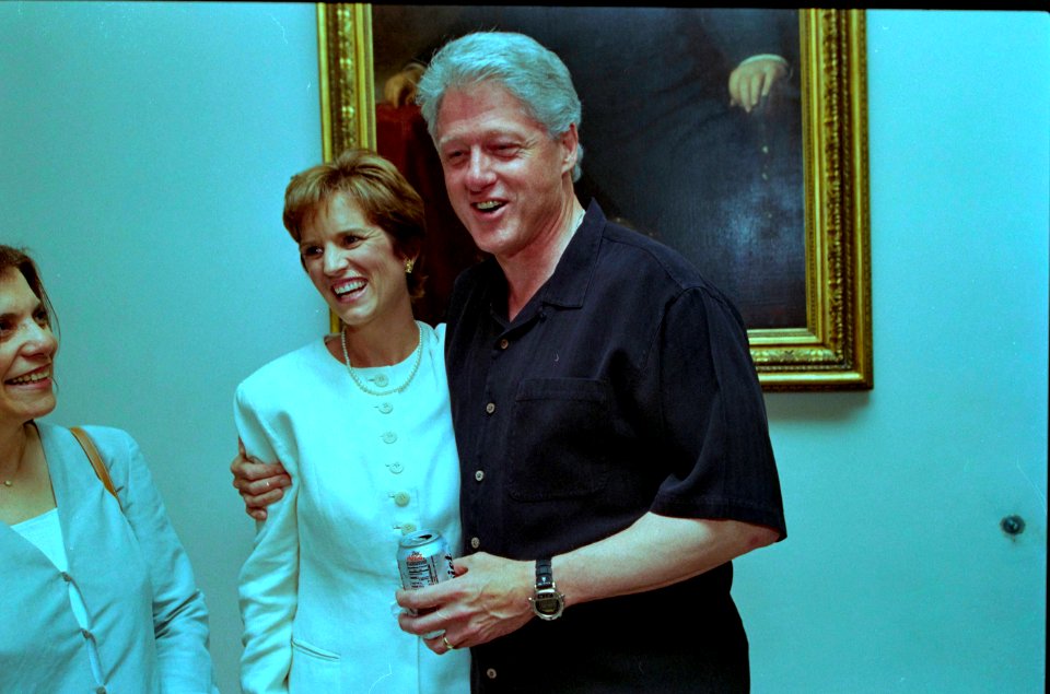 President William Jefferson Clinton at a movie screening outside the Family Theatre of the White House (19)