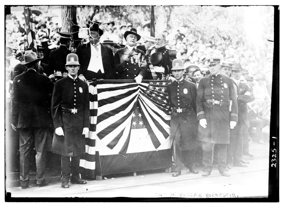 President William H. Taft at Grand Army of the Republic Convention, Rochester, N.Y., 1911) LCCN2014689883