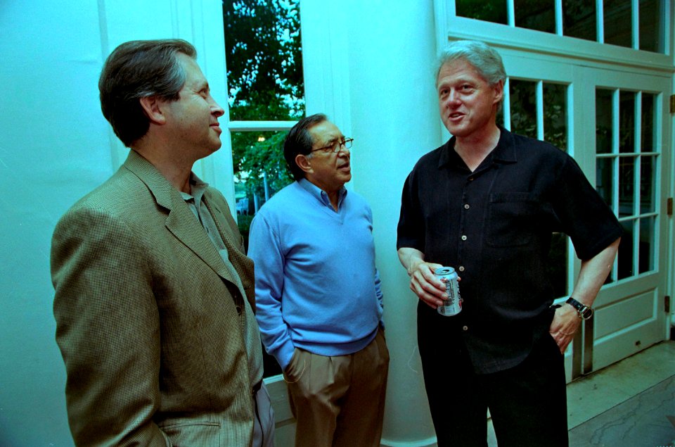 President William Jefferson Clinton at a movie screening outside the Family Theatre of the White House (25)